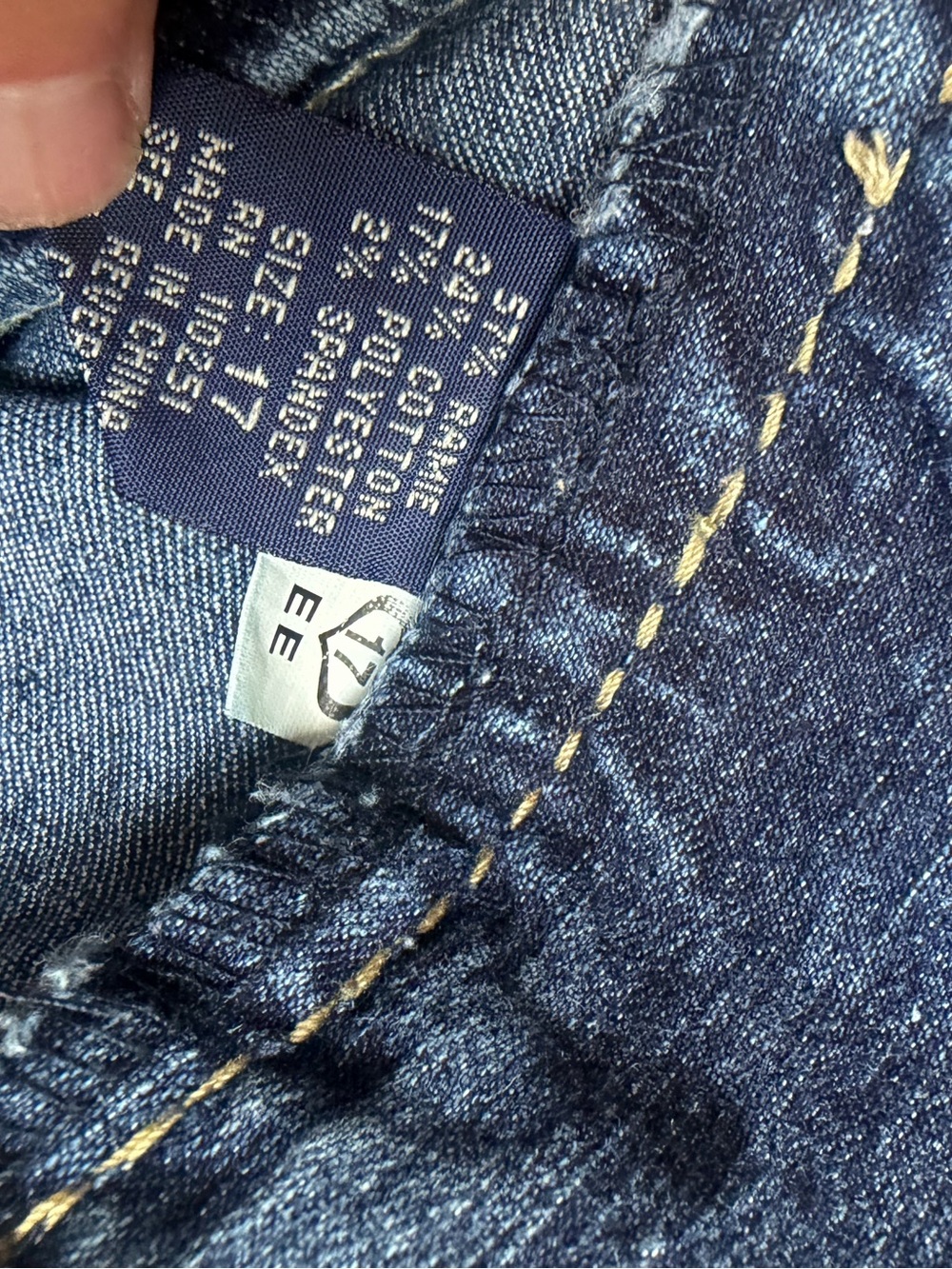 Angels Jeans Metal Stud Capri Dark Denim Size 17 - Picture 14 of 14